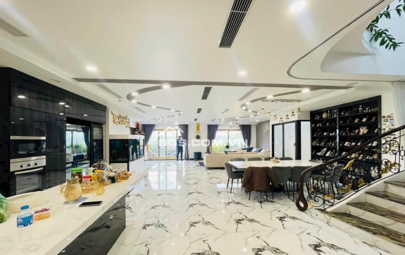 TOÀ SIÊU APARTMENT ĐƯỜNG BƯỞI 300M2 10 TẦNG CÓ HẦM MT 9M 50 CĂN HỘ CAO CẤP SIÊU DÒNG TIỀN CHỈ 98 TỶ